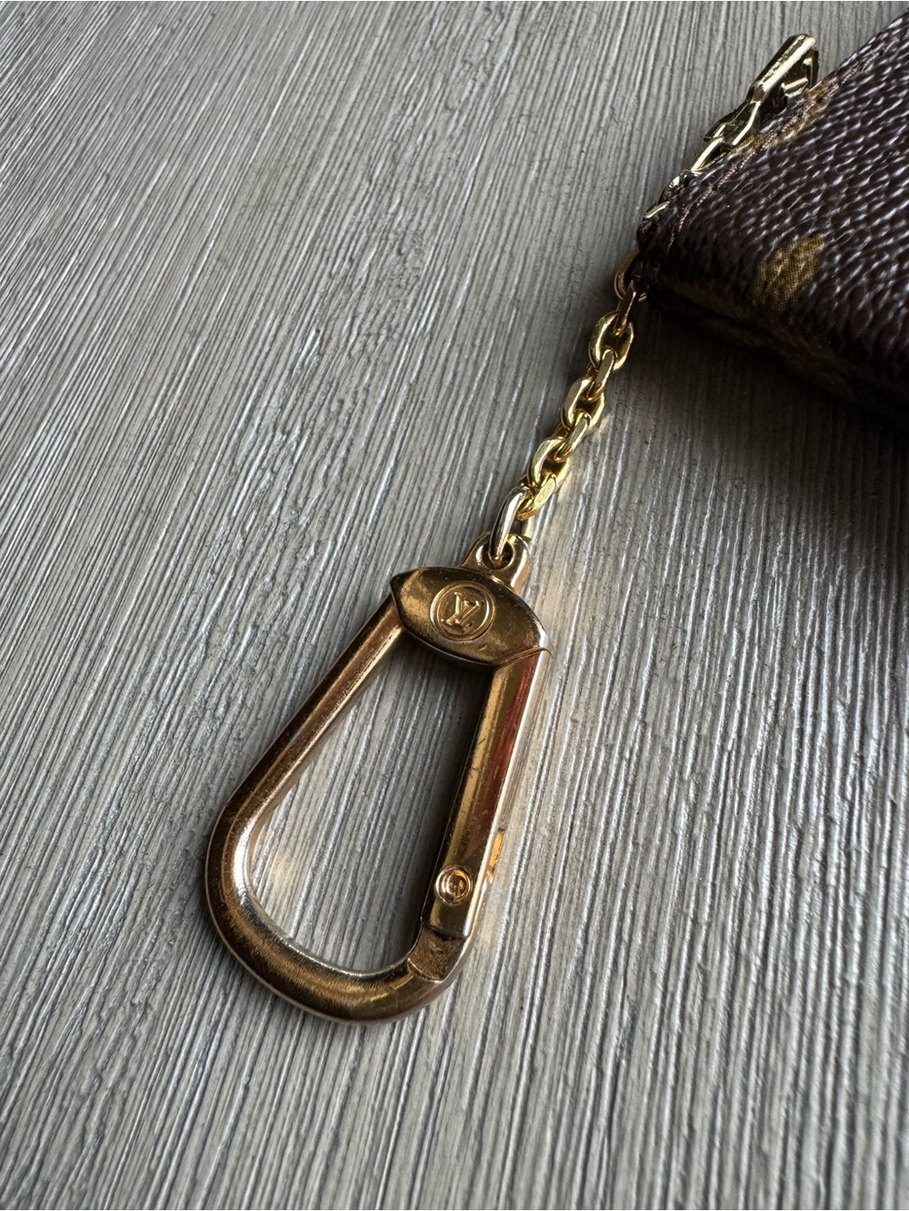 Louis Vuitton Key Pouch Monogram Canvas - LOWER PRICE! - Picture 2 of 12